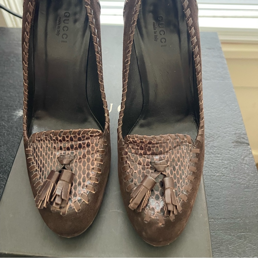 AUTHENTIC GUCCI HEELS